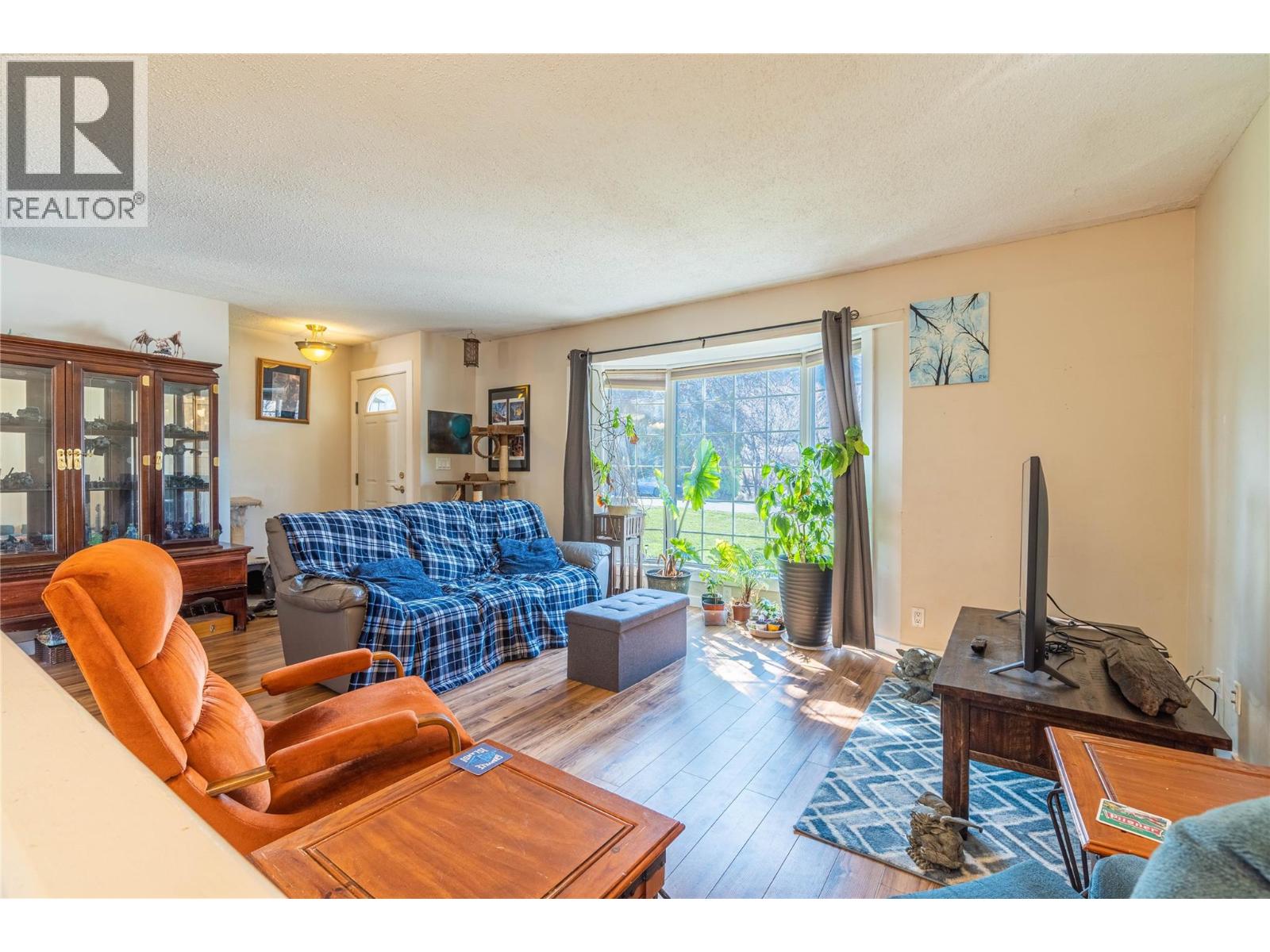 Property at 6418 FURRER Road image 3