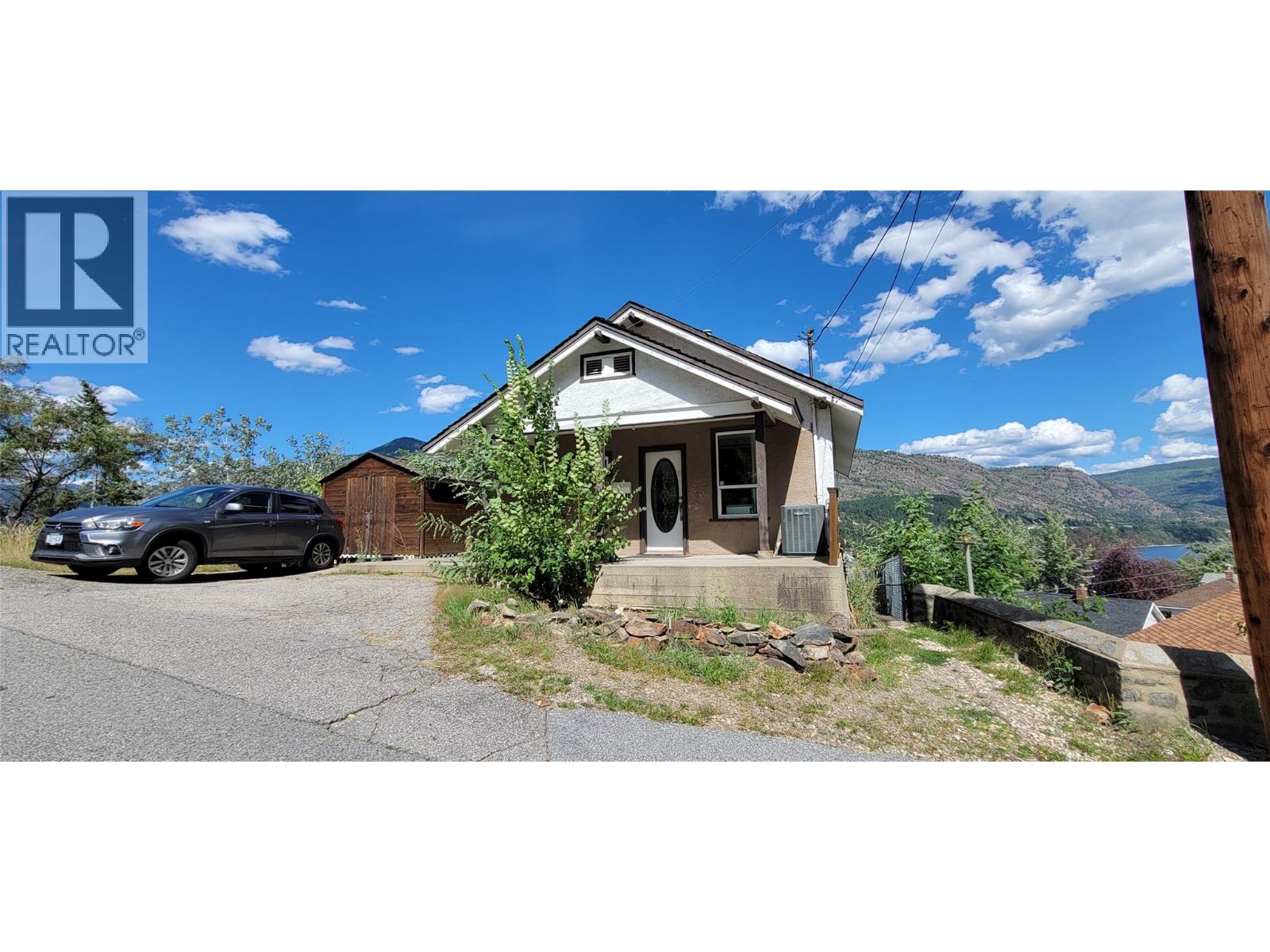 Property at 1553 Diamond Street image 1