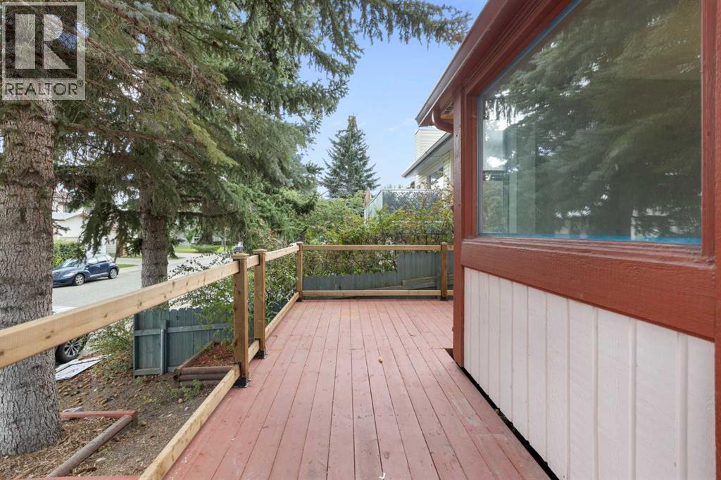 Property at 55 Strathcona Close image 4