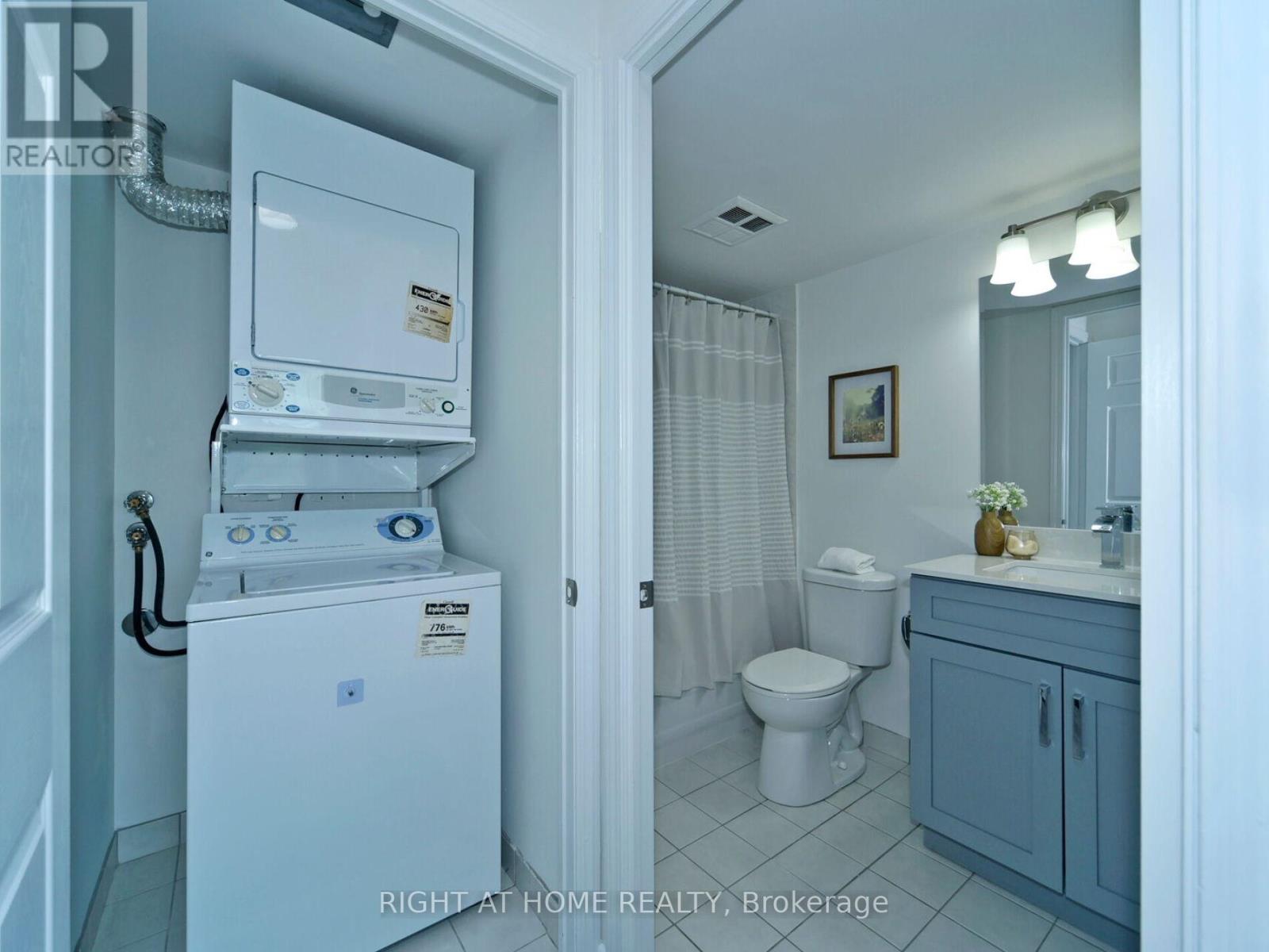 501 - 51 Baffin Court, Richmond Hill, Ontario  L4B 4P6 - Photo 13 - N12350702