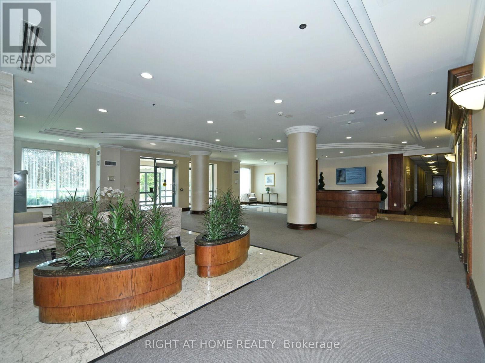 501 - 51 Baffin Court, Richmond Hill, Ontario  L4B 4P6 - Photo 28 - N12350702