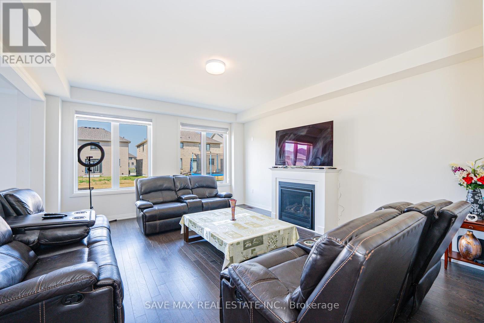 58 Sandhill Crescent, Adjala-Tosorontio, Ontario  L0G 1W0 - Photo 18 - N12350703