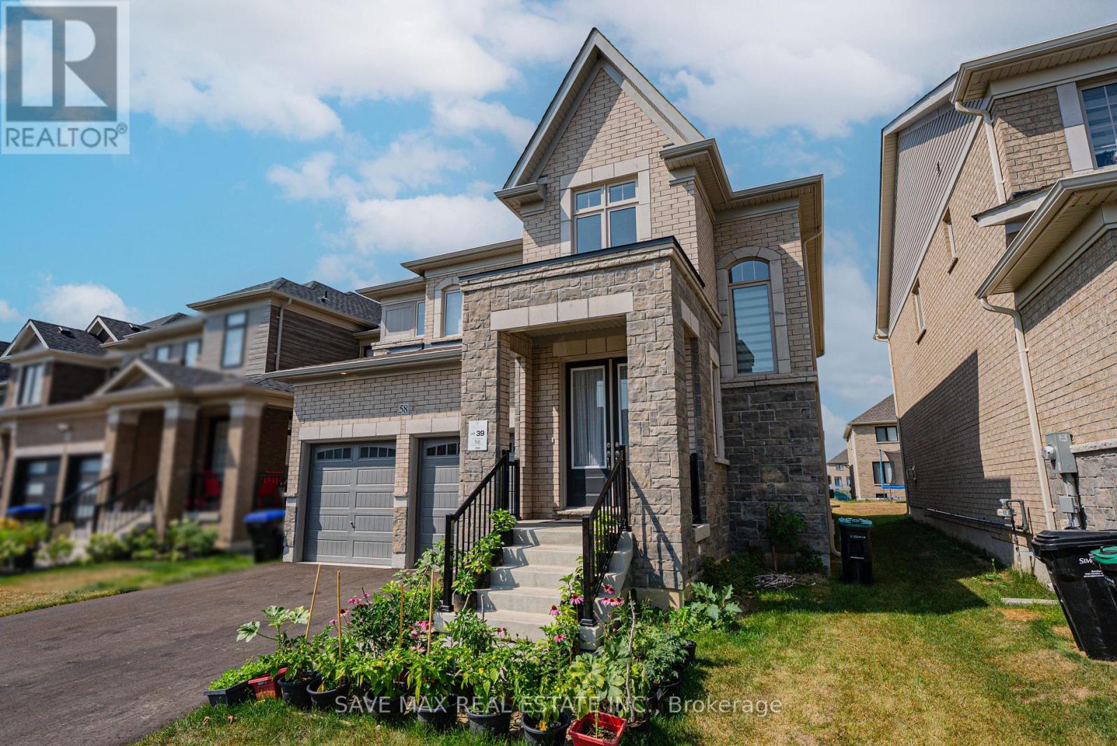 Property at 58 SANDHILL CRESCENT image 4