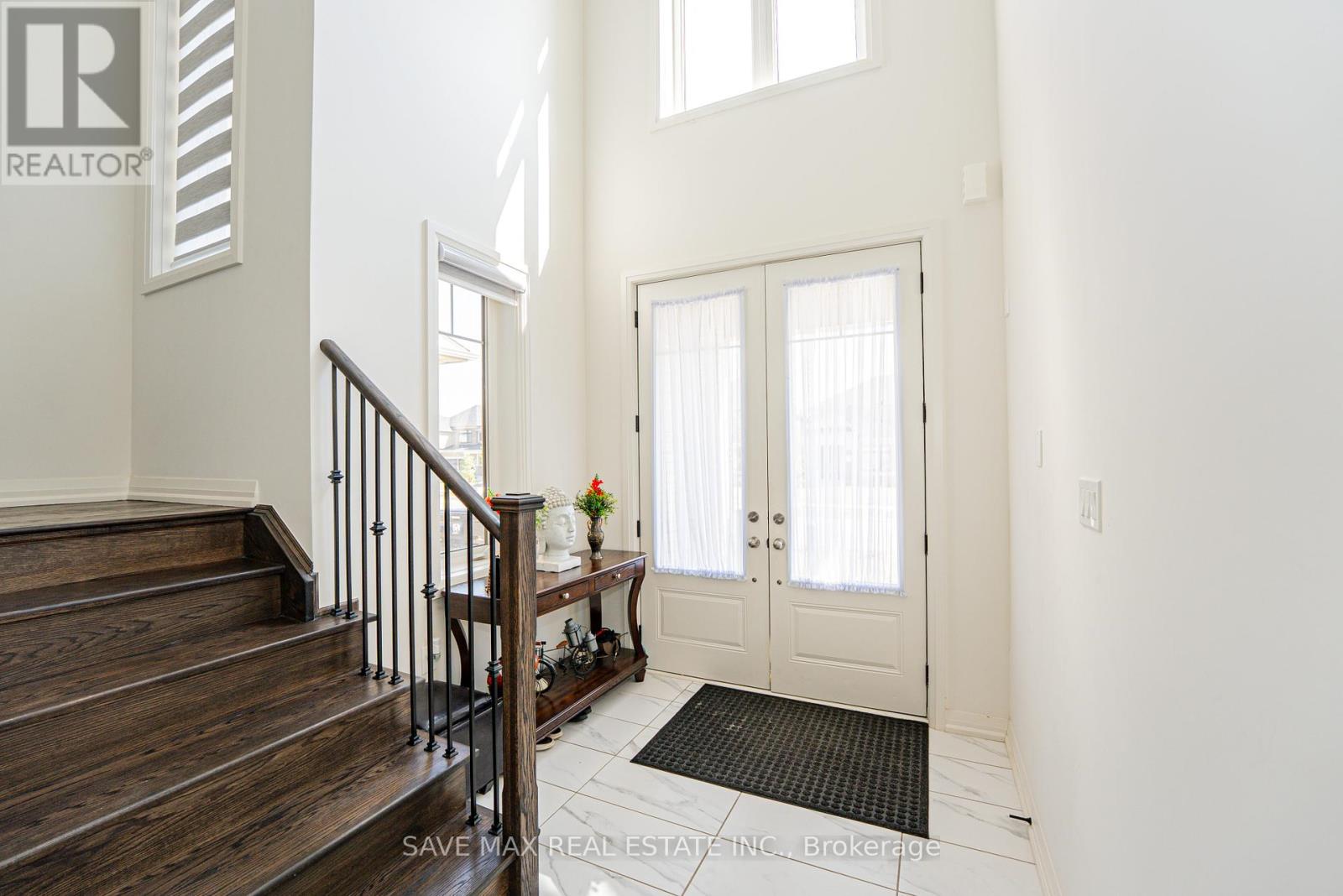 58 Sandhill Crescent, Adjala-Tosorontio, Ontario  L0G 1W0 - Photo 7 - N12350703