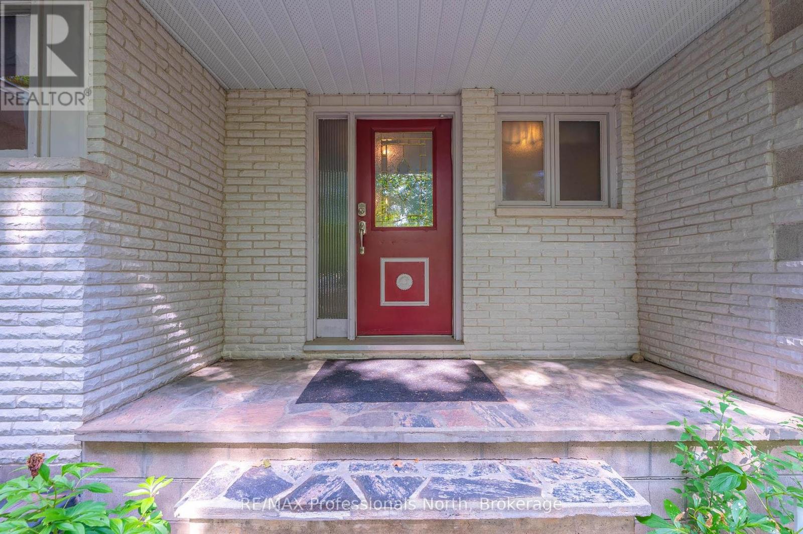 2499 Kennisis Lake Road, Dysart Et Al, Ontario  K0M 1S0 - Photo 13 - X12350802