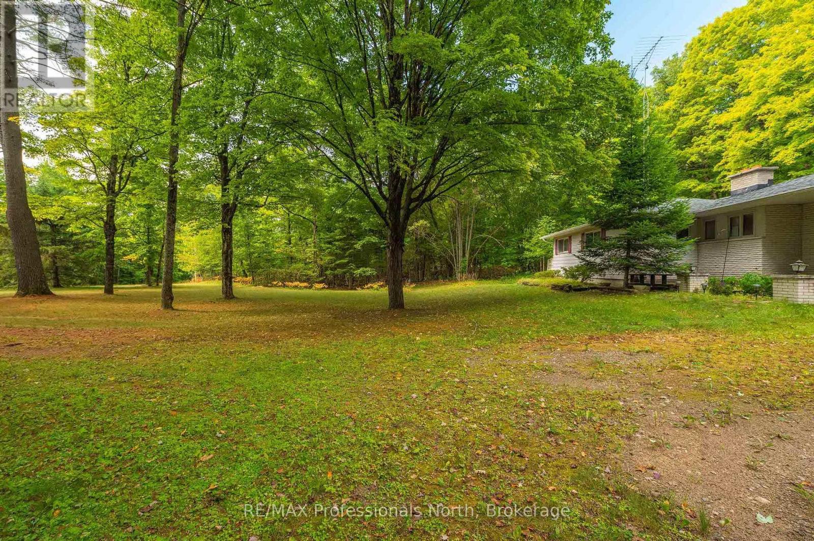 2499 Kennisis Lake Road, Dysart Et Al, Ontario  K0M 1S0 - Photo 5 - X12350802