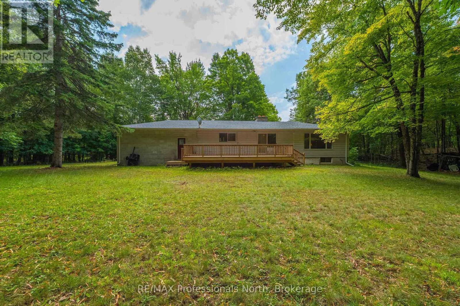 2499 Kennisis Lake Road, Dysart Et Al, Ontario  K0M 1S0 - Photo 8 - X12350802