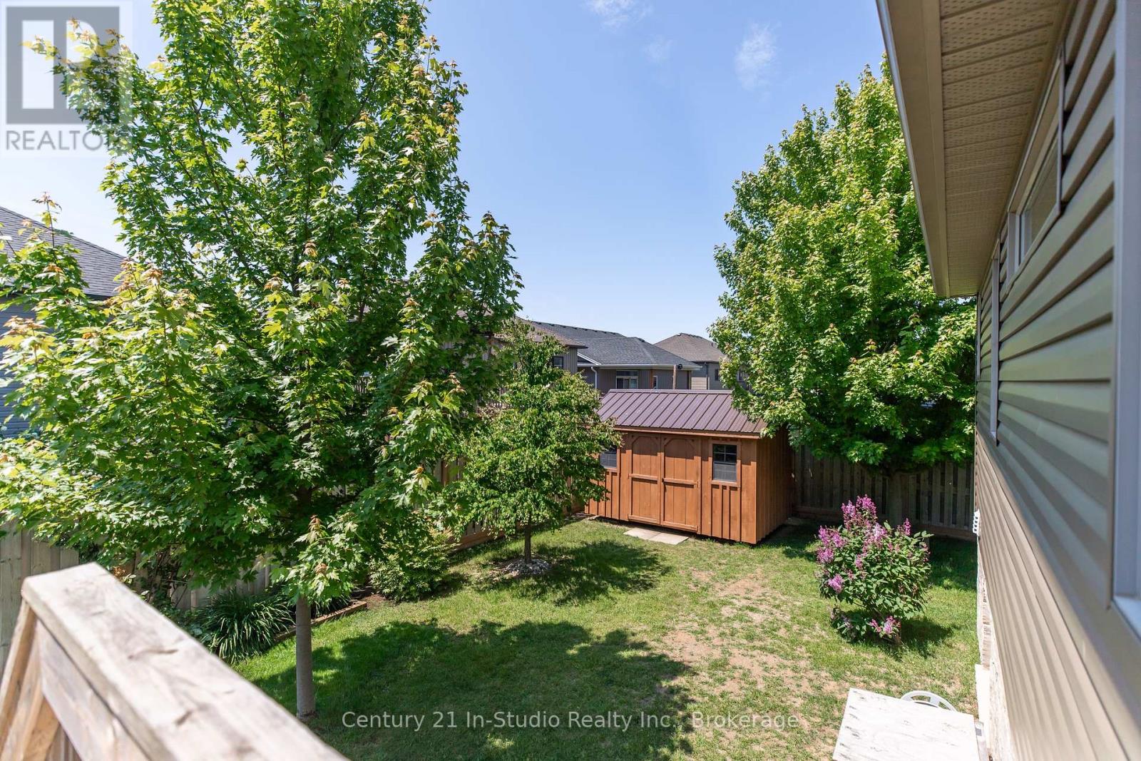 392 Peirson Avenue, Saugeen Shores, Ontario  N0H 2C1 - Photo 11 - X12350816