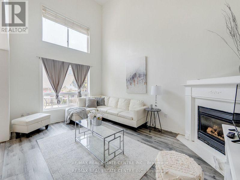 1306 Sandpiper Road, Oakville, Ontario  L6M 3V7 - Photo 12 - W12350647