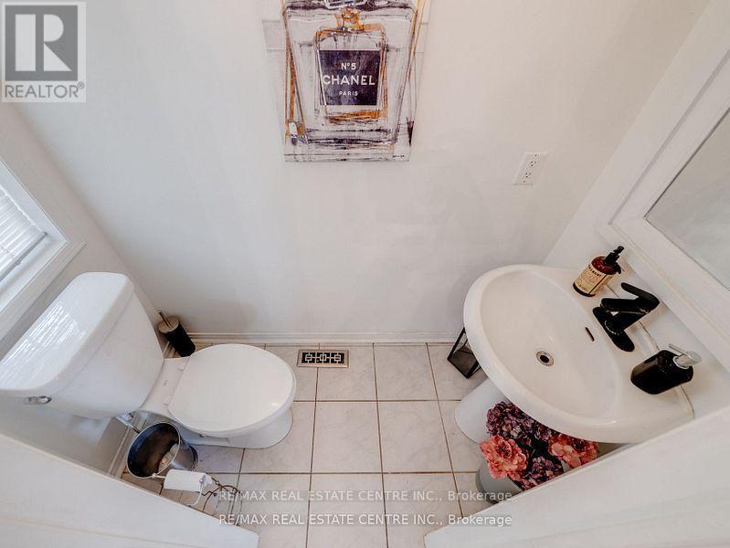 1306 Sandpiper Road, Oakville, Ontario  L6M 3V7 - Photo 22 - W12350647