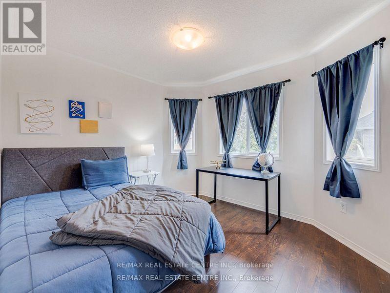 1306 Sandpiper Road, Oakville, Ontario  L6M 3V7 - Photo 28 - W12350647