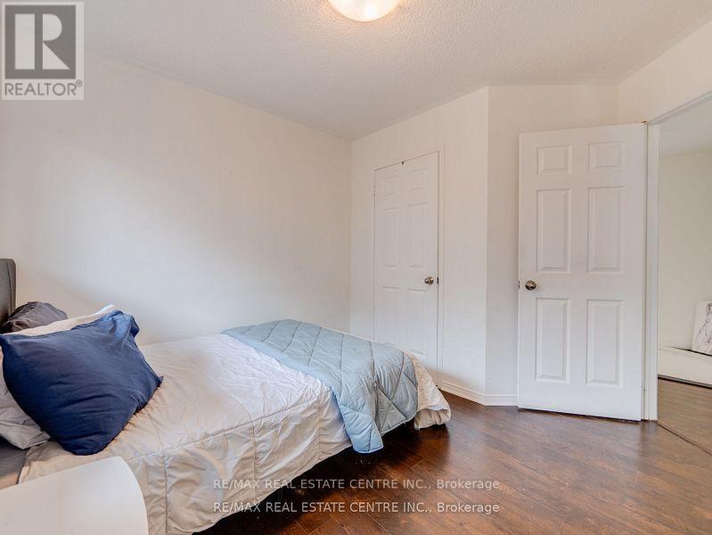 1306 Sandpiper Road, Oakville, Ontario  L6M 3V7 - Photo 31 - W12350647