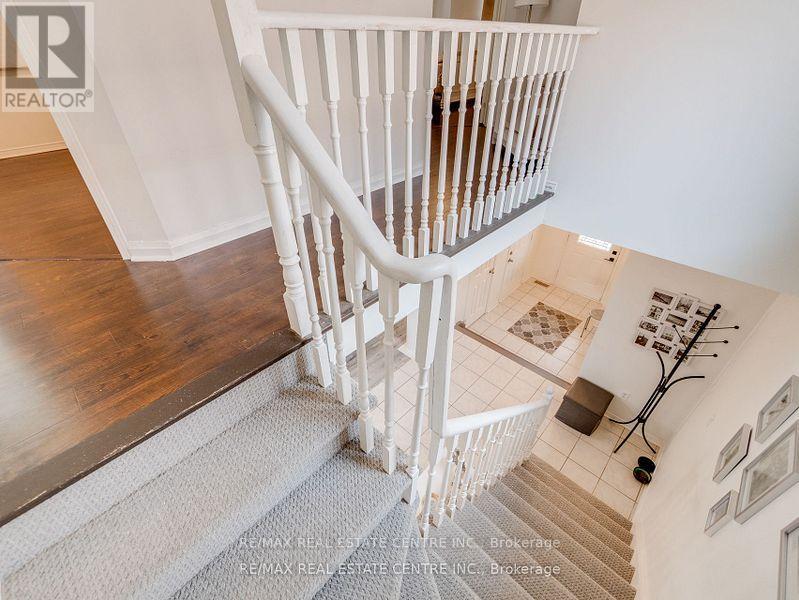 1306 Sandpiper Road, Oakville, Ontario  L6M 3V7 - Photo 34 - W12350647
