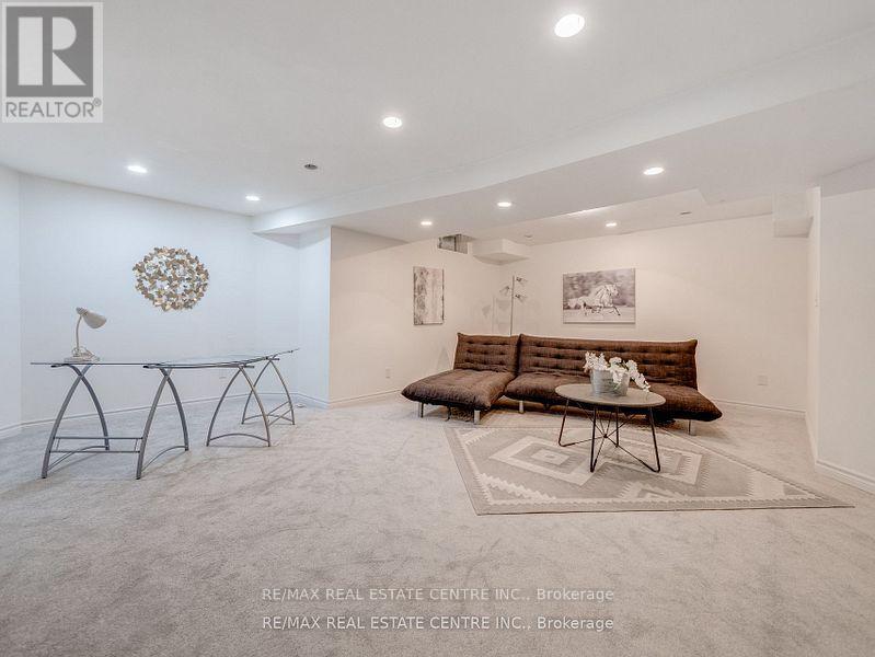 1306 Sandpiper Road, Oakville, Ontario  L6M 3V7 - Photo 37 - W12350647
