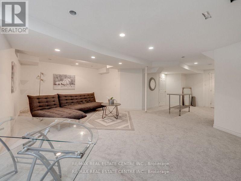 1306 Sandpiper Road, Oakville, Ontario  L6M 3V7 - Photo 38 - W12350647