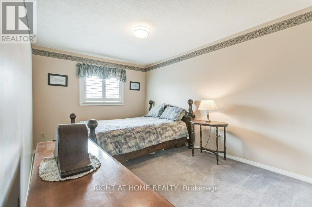 195 Howard Crescent, Orangeville, Ontario  L9W 4W5 - Photo 23 - W12350651