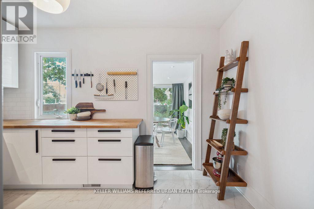Main - 23 White Avenue, Toronto, Ontario  M6N 1S7 - Photo 10 - W12350667