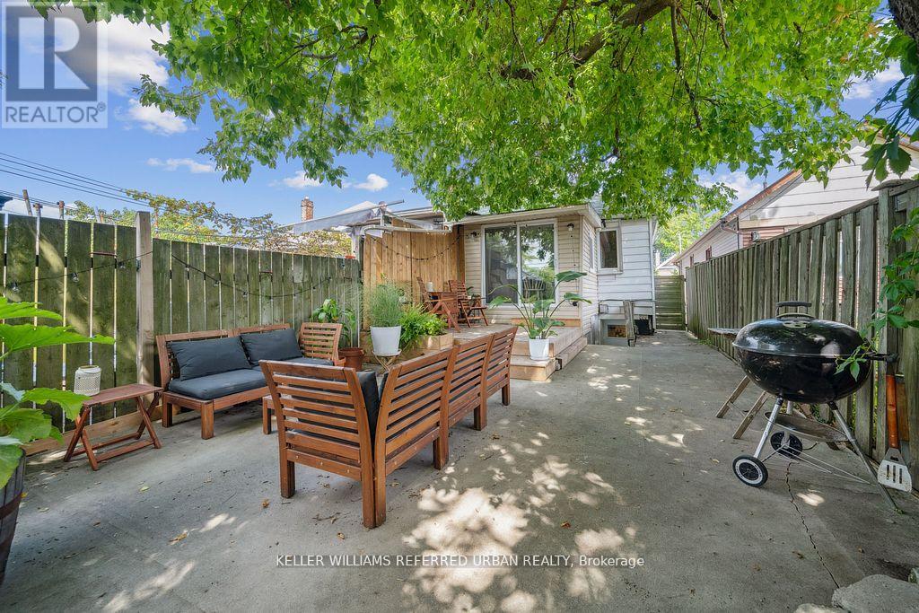 Main - 23 White Avenue, Toronto, Ontario  M6N 1S7 - Photo 21 - W12350667