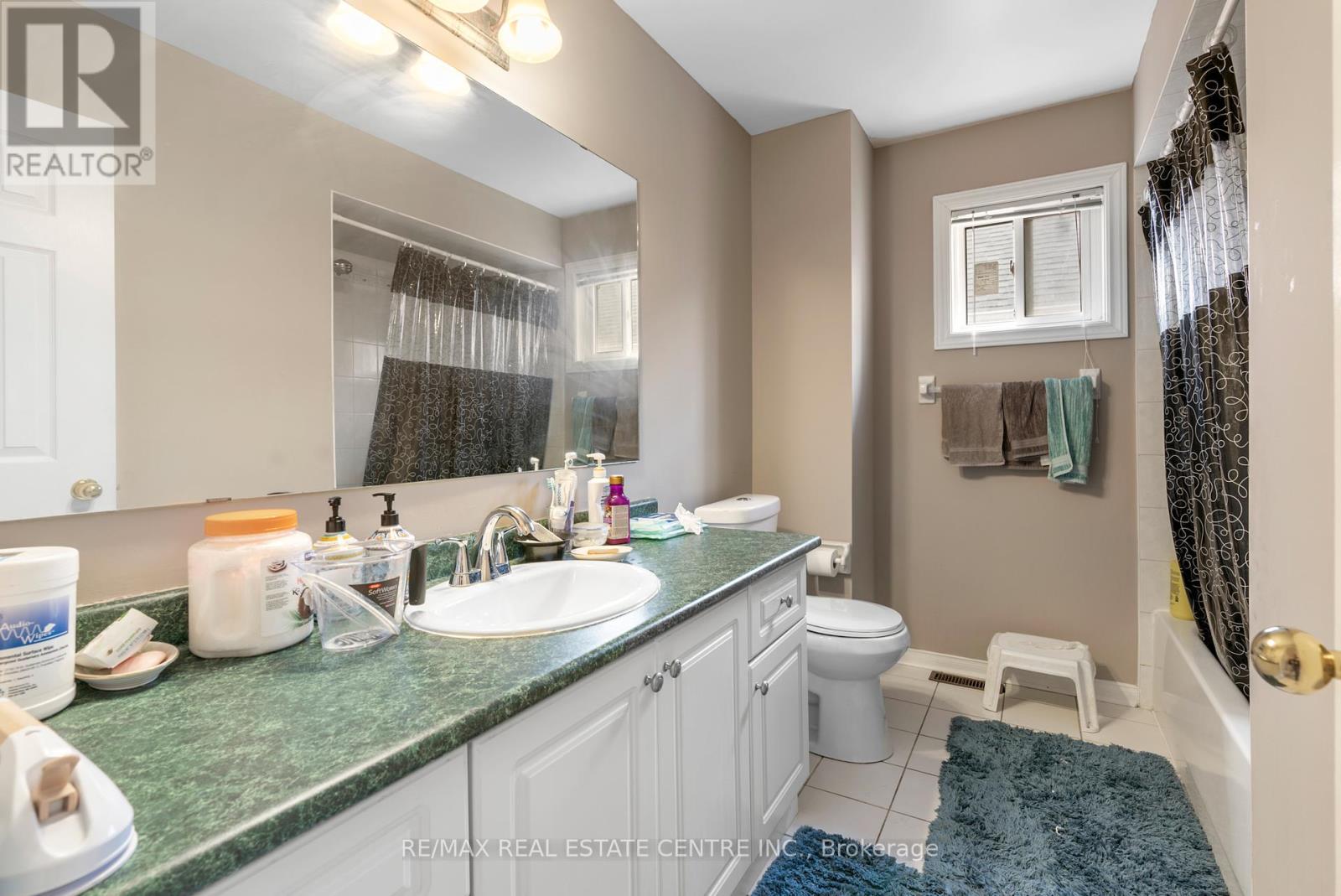 6672 Lisgar Drive, Mississauga, Ontario  L5N 6V9 - Photo 23 - W12350714