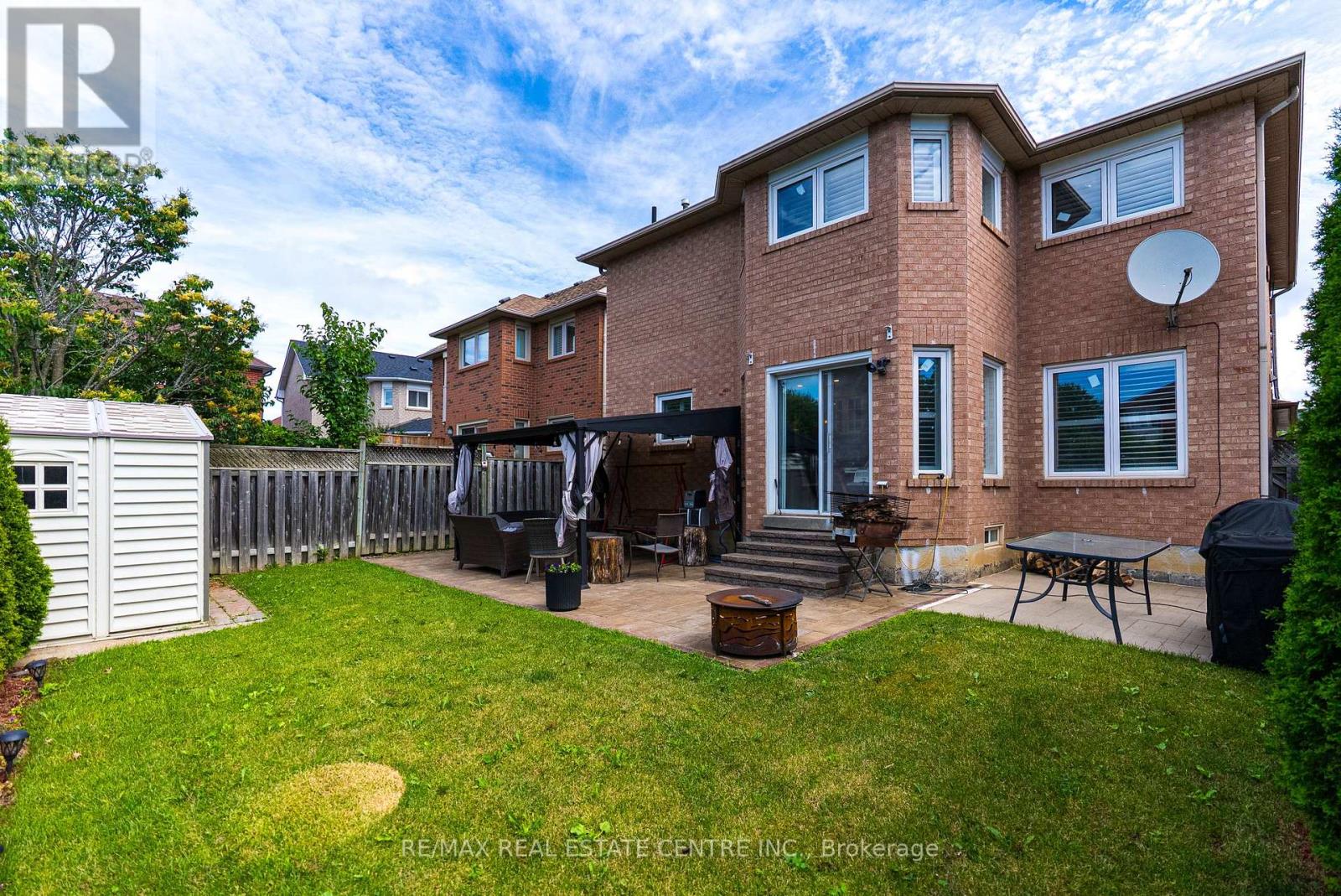 6672 Lisgar Drive, Mississauga, Ontario  L5N 6V9 - Photo 39 - W12350714