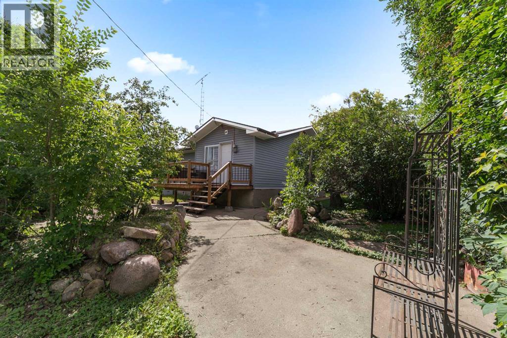 5017 49 Avenue, Forestburg, Alberta  T0B 1N0 - Photo 28 - A2247852