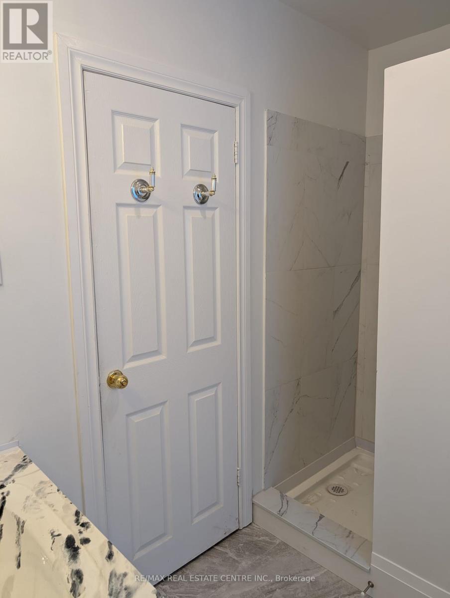 5145 Kitchener Street, Niagara Falls (Clifton Hill), Ontario  L2G 1B1 - Photo 10 - X12350779