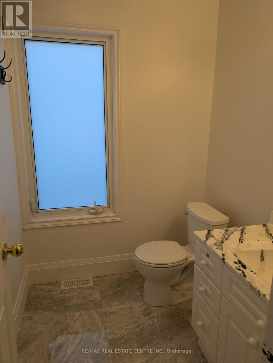 5145 Kitchener Street, Niagara Falls (Clifton Hill), Ontario  L2G 1B1 - Photo 11 - X12350779