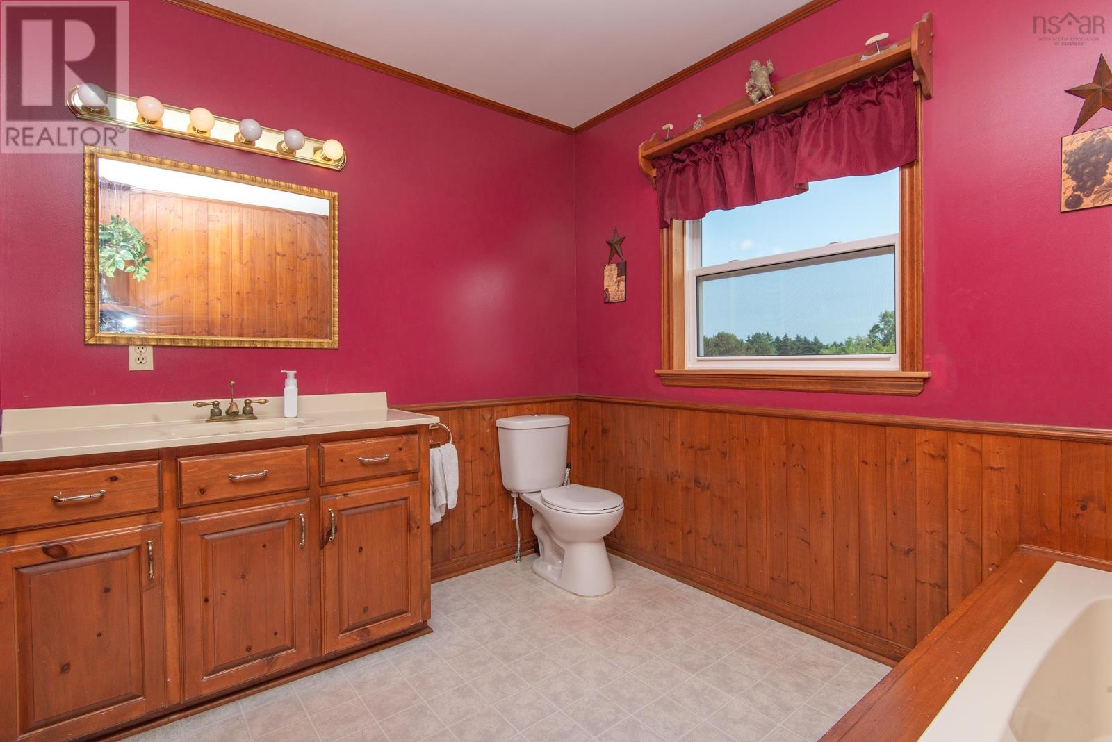 343 Peter Dugas Road, Meteghan, Nova Scotia  B0W 2J0 - Photo 16 - 202518297