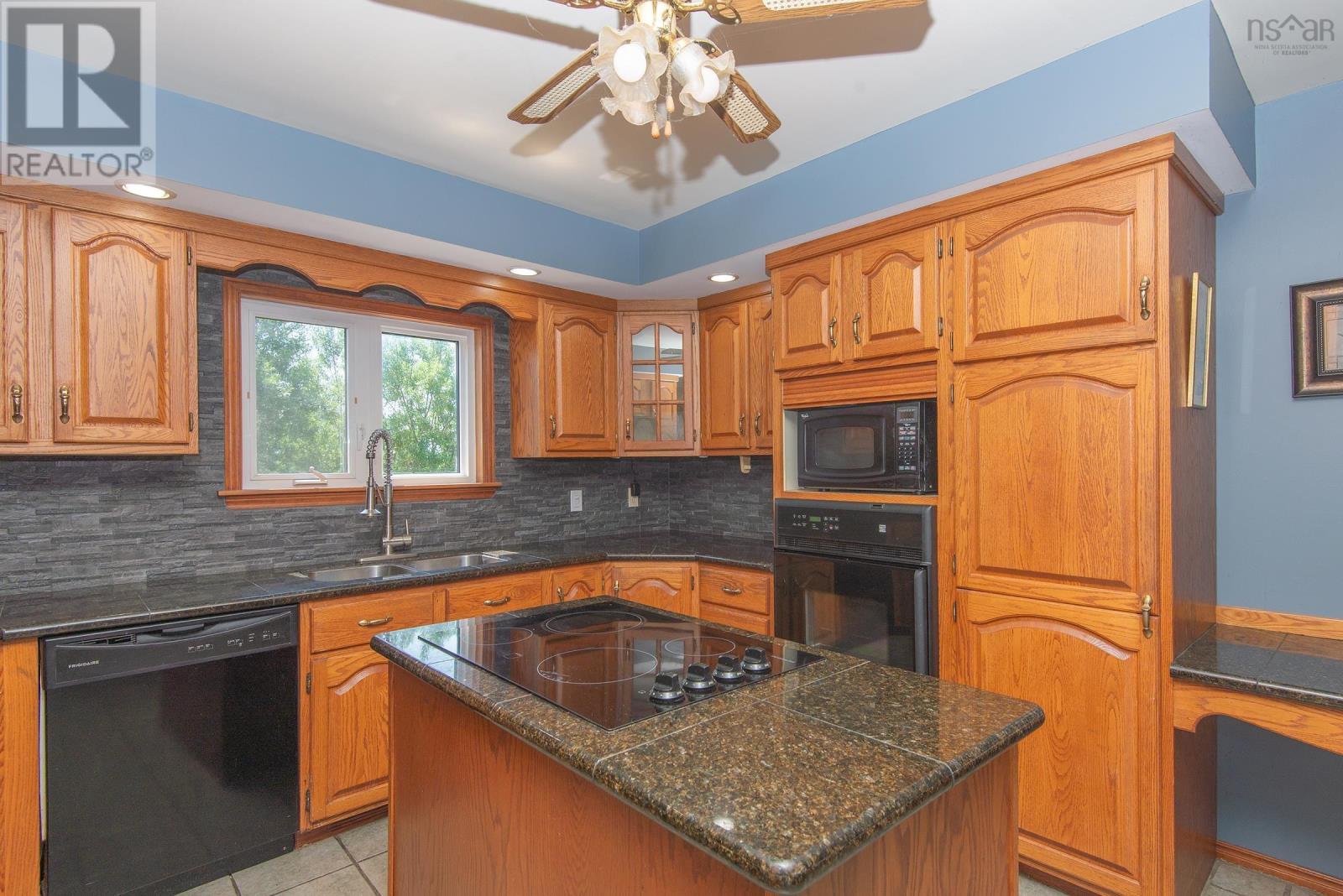 343 Peter Dugas Road, Meteghan, Nova Scotia  B0W 2J0 - Photo 4 - 202518297