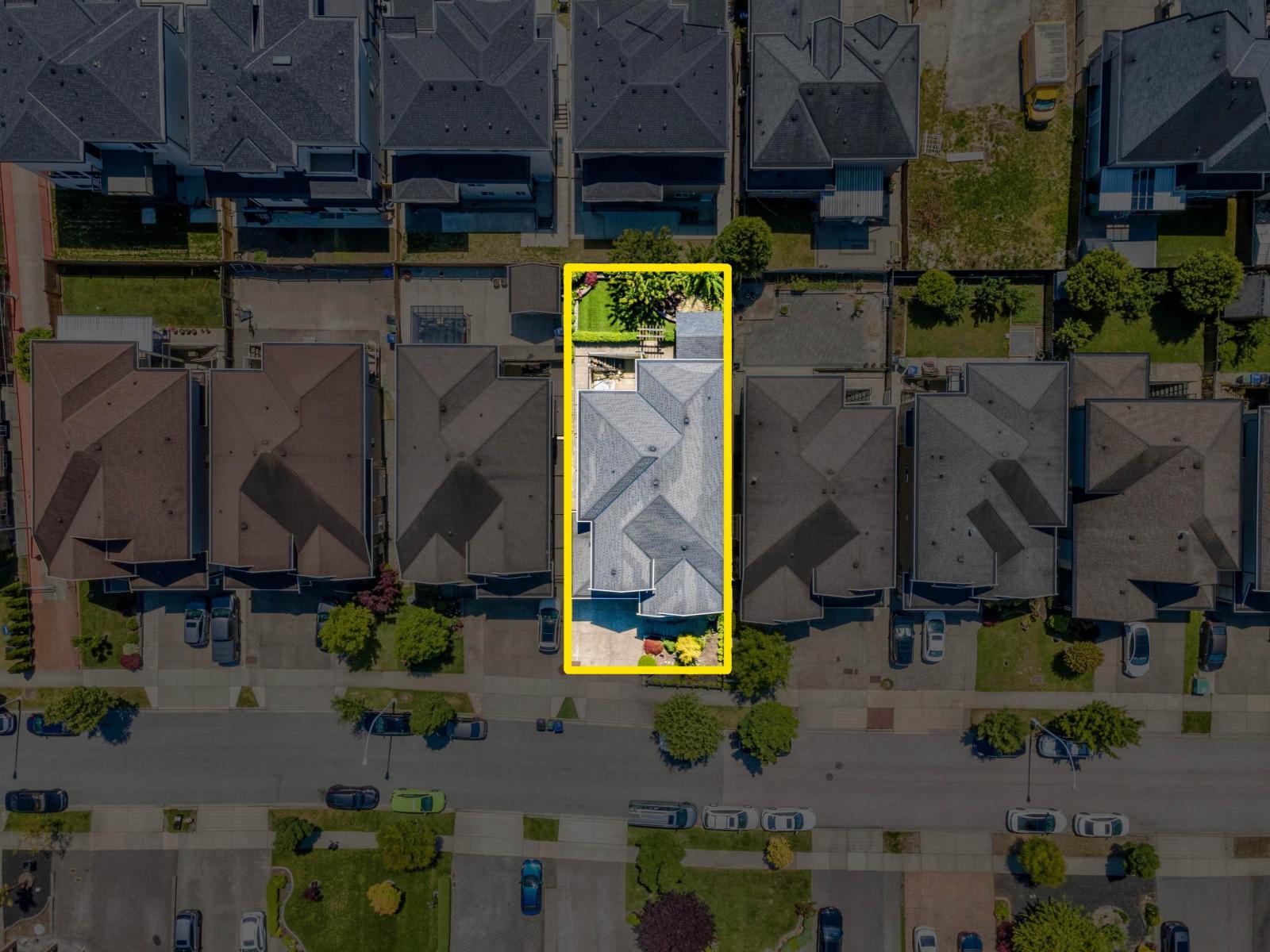 Property at 14706 63 AVENUE image 5