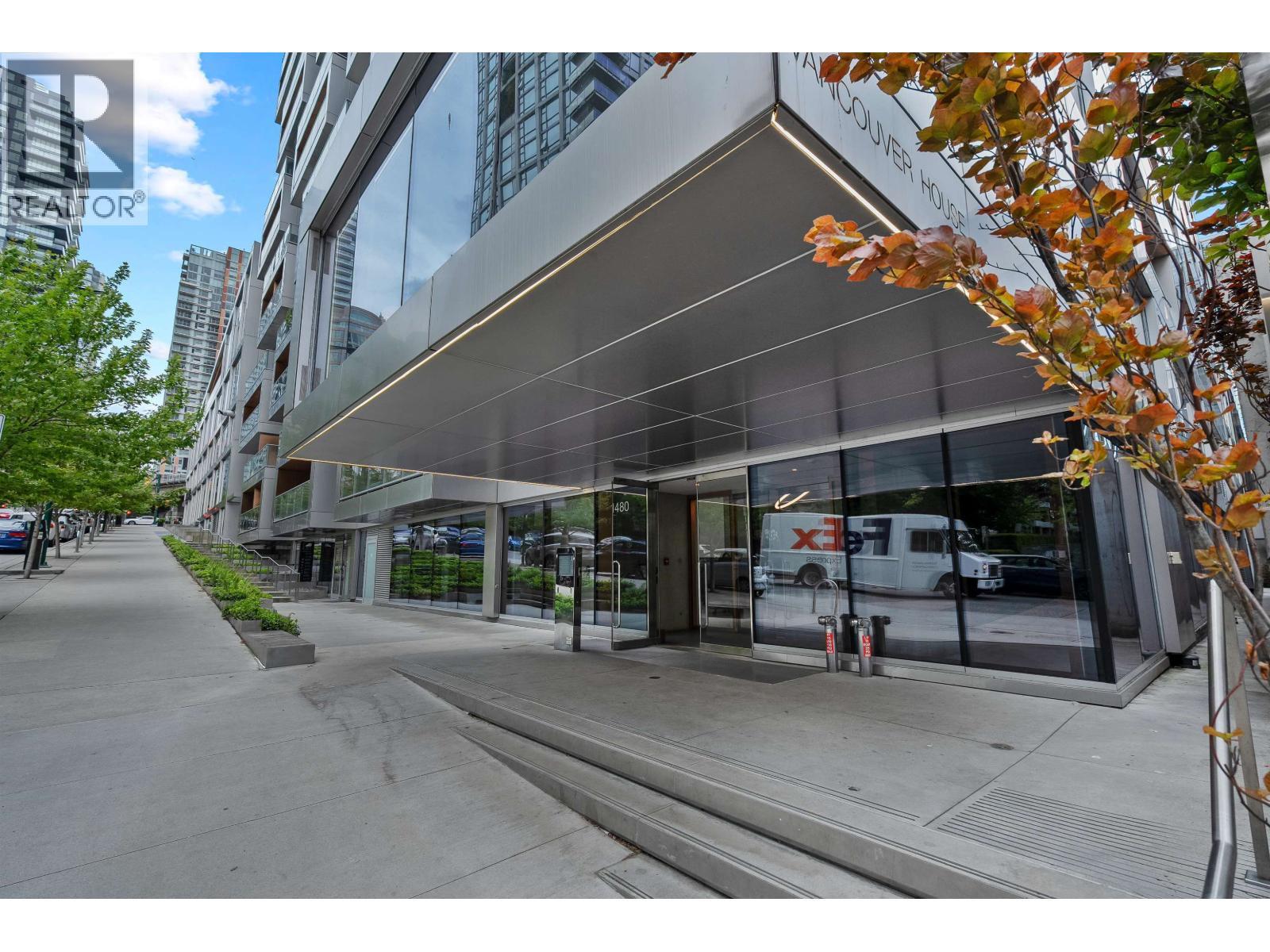 4207 1480 Howe Street, Vancouver, British Columbia  V6Z 0G5 - Photo 2 - R3002983