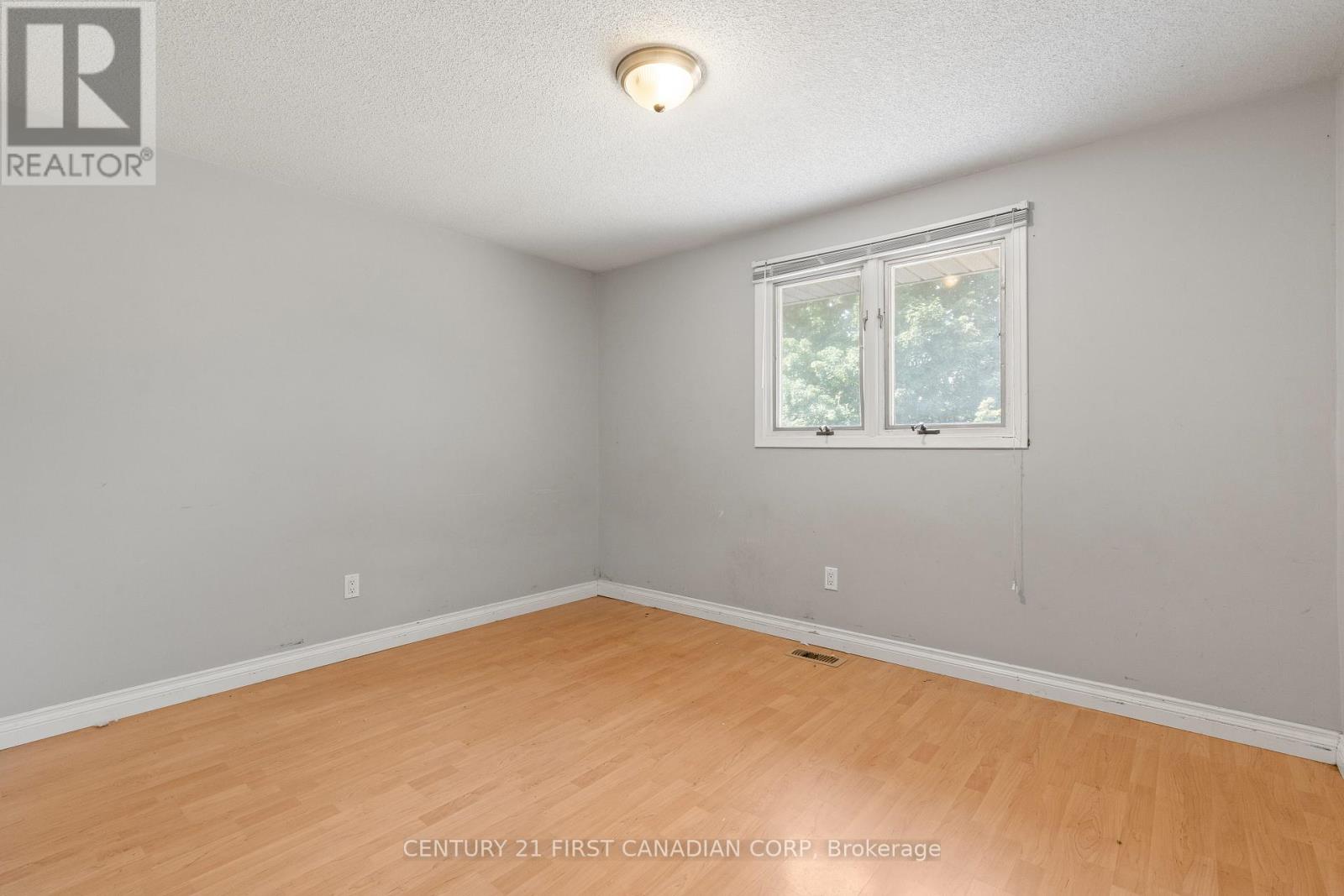 7 Rollscourt Gardens, London North, Ontario  N6G 1L9 - Photo 26 - X12350888
