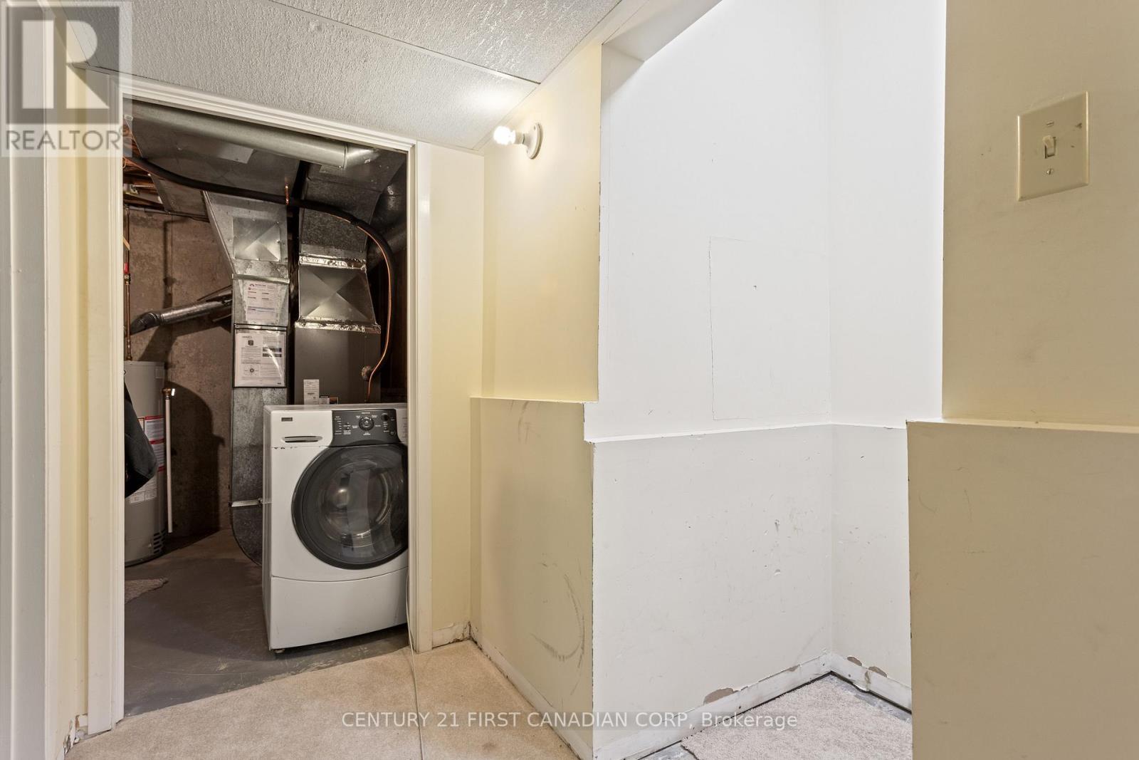 7 Rollscourt Gardens, London North, Ontario  N6G 1L9 - Photo 37 - X12350888