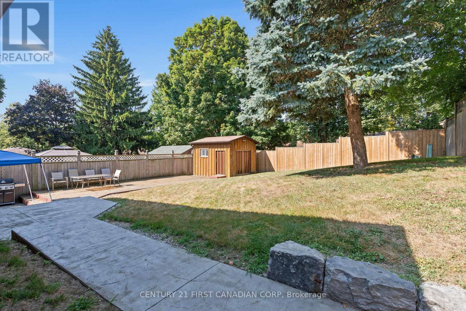 7 Rollscourt Gardens, London North, Ontario  N6G 1L9 - Photo 44 - X12350888