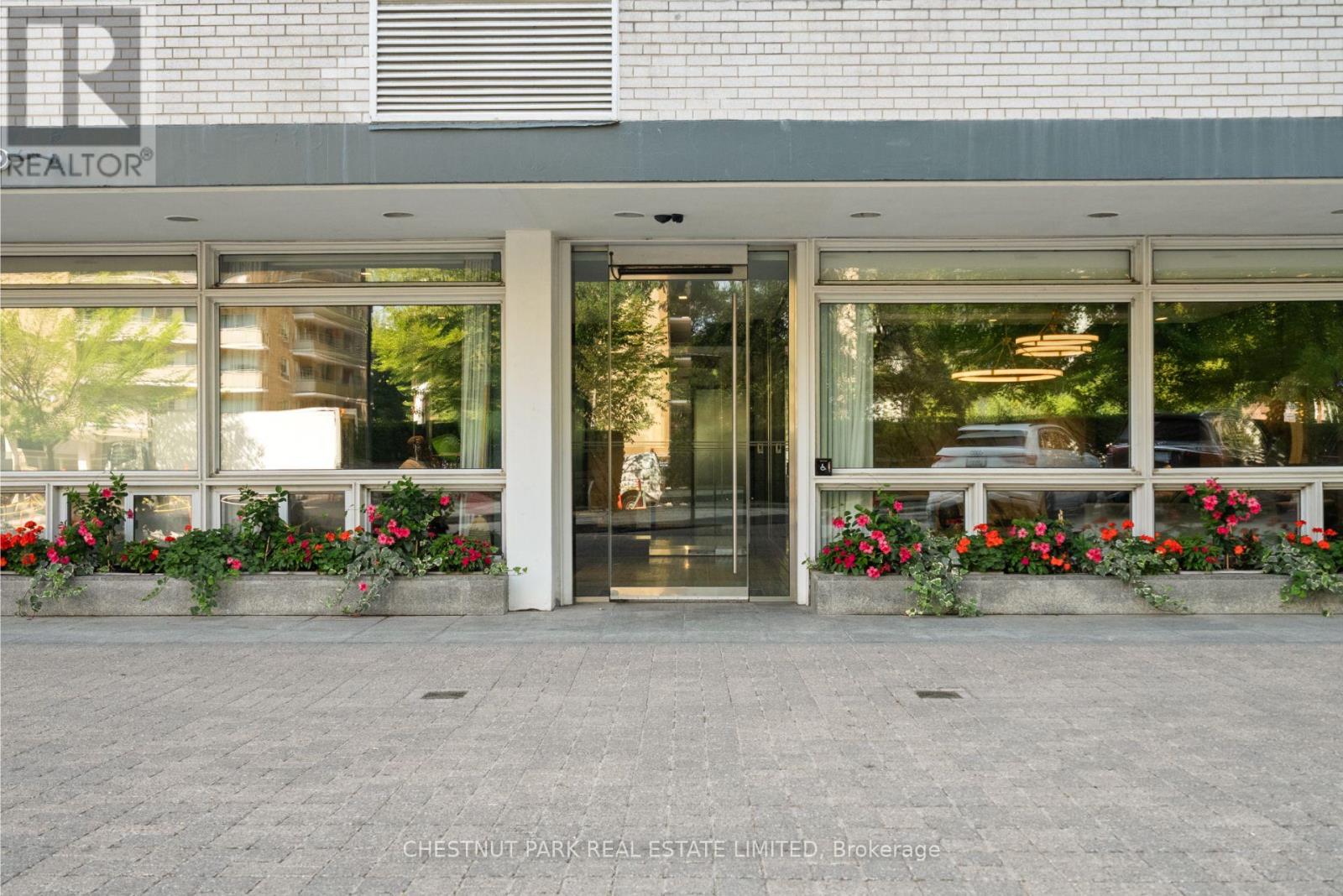 602 - 500 Avenue Road, Toronto, Ontario  M4V 2J6 - Photo 28 - C12350793