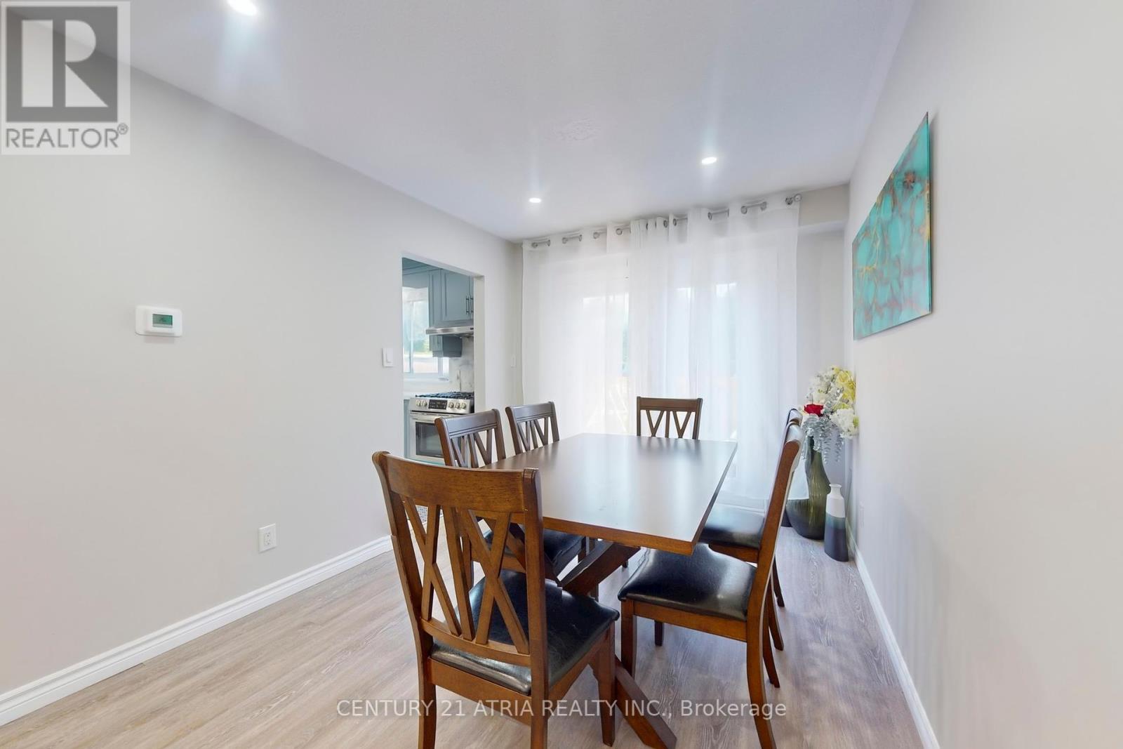 1011 Basswood Avenue, Oshawa, Ontario  L1H 2G8 - Photo 12 - E12350809