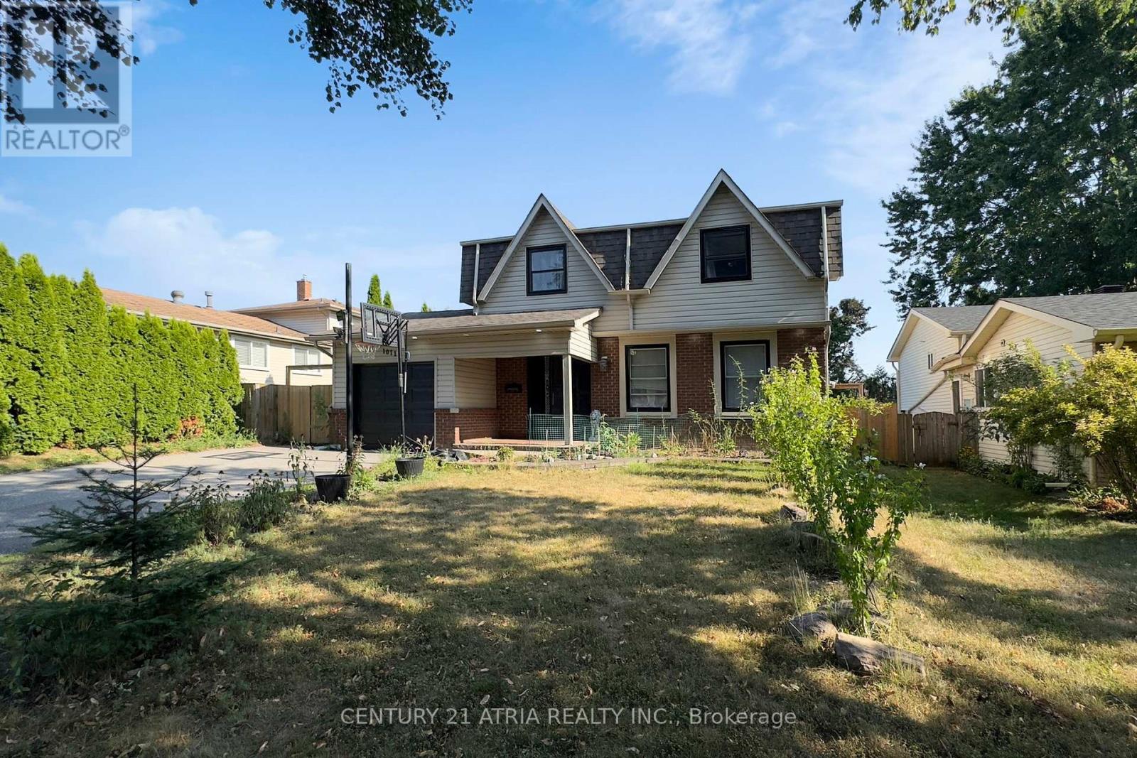 Property at 1011 BASSWOOD AVENUE image 3