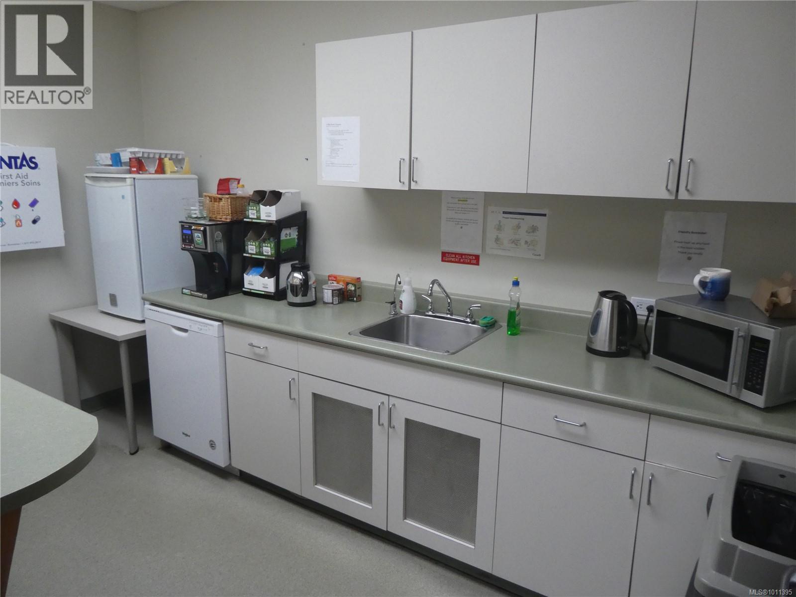 101 4400 Chatterton Way, Saanich, British Columbia  V8X 5J2 - Photo 6 - 1011395