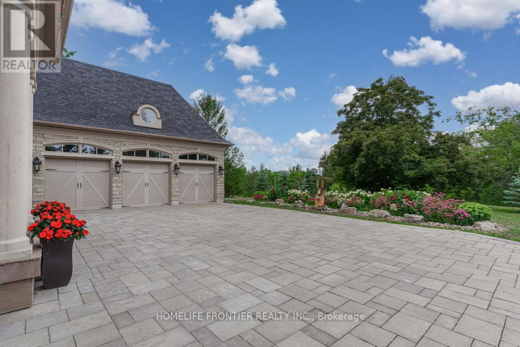 7645 16th Side Road, King, Ontario  L7E 5R7 - Photo 5 - N12332295