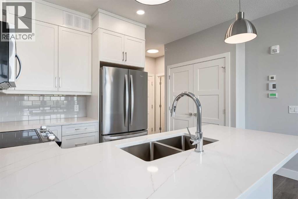 Property at 210, 175 Wolf Hollow Crescent SE image 2