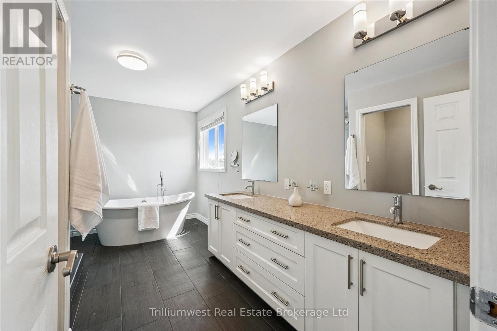 117 Simmonds Drive, Guelph, Ontario  N1E 7L8 - Photo 22 - X12350850