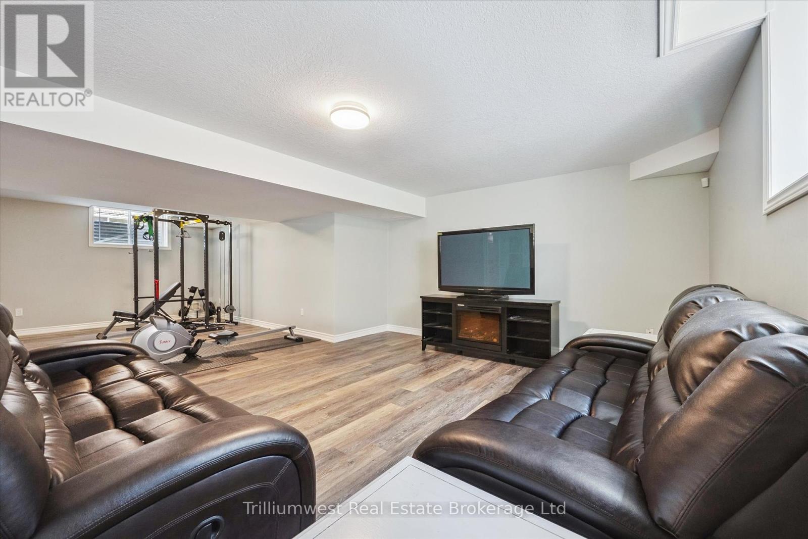 117 Simmonds Drive, Guelph, Ontario  N1E 7L8 - Photo 30 - X12350850