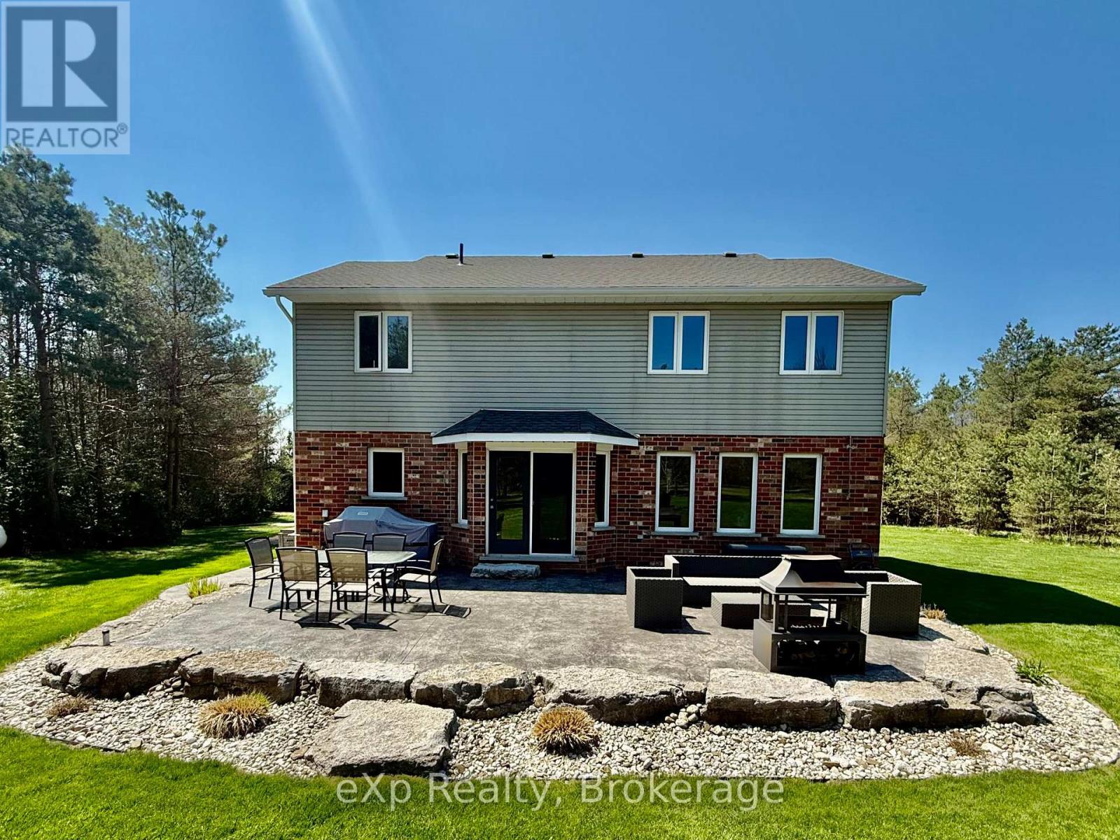 323237 Durham Road E, West Grey, Ontario  N0G 1R0 - Photo 34 - X12350862