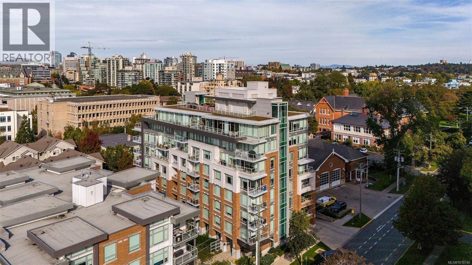 604 646 Michigan St, Victoria, British Columbia V8V 0B7 - Photo 1 - 1010740