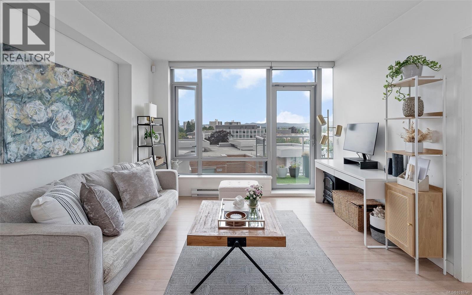 604 646 Michigan St, Victoria, British Columbia V8V 0B7 - Photo 4 - 1010740