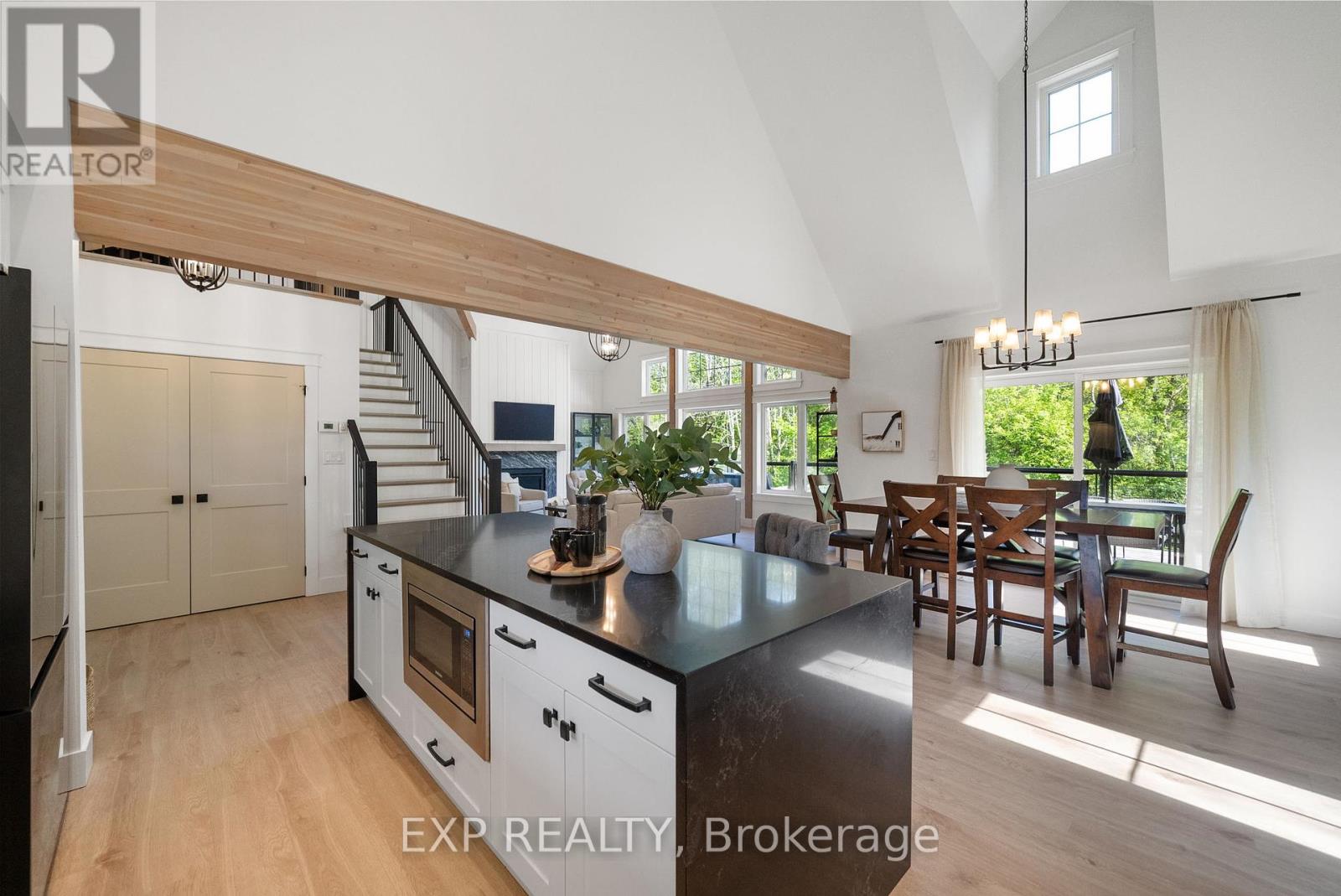 1499 Lakeside Drive, Prince Edward County, Ontario  K0K 1T0 - Photo 8 - X12350871