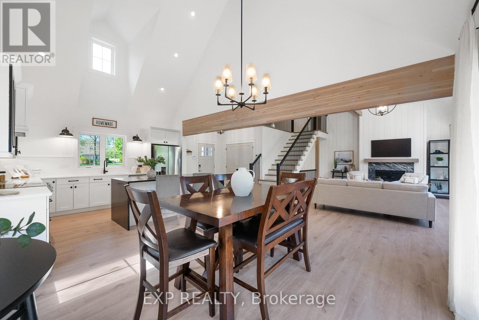 1499 Lakeside Drive, Prince Edward County, Ontario  K0K 1T0 - Photo 9 - X12350871