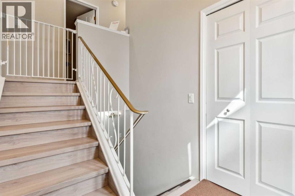 Property at 1734 47 Avenue SW image 3