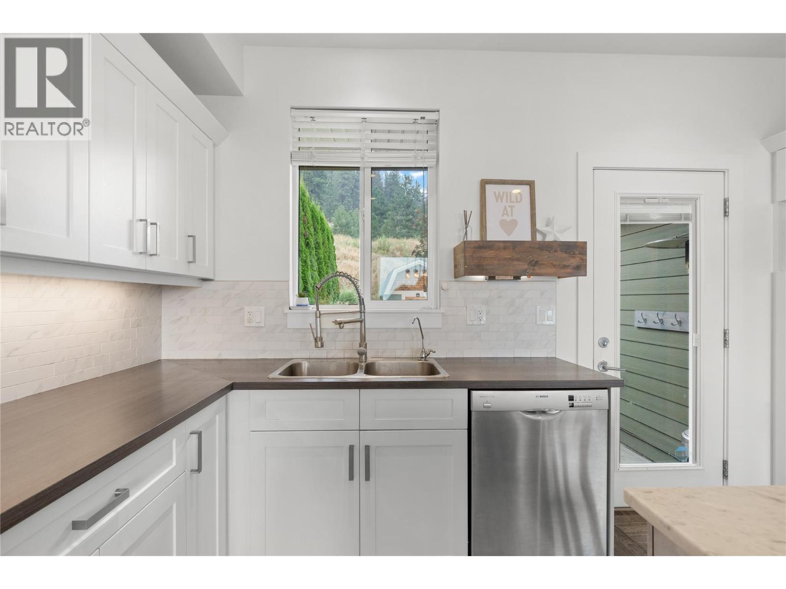 7412 Sun Peaks Drive, Vernon, British Columbia  V1B 4C6 - Photo 28 - 10359524