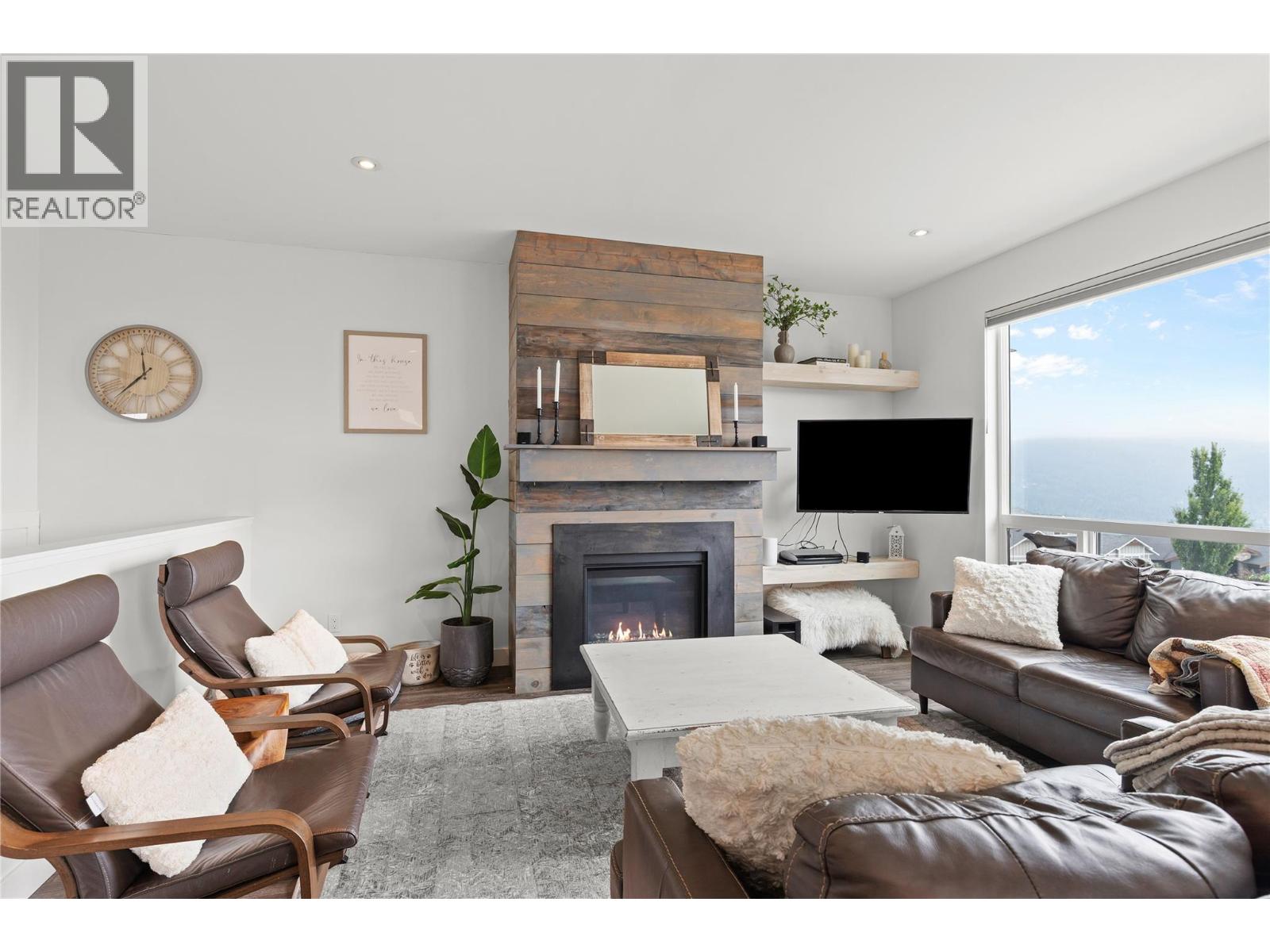 7412 Sun Peaks Drive, Vernon, British Columbia  V1B 4C6 - Photo 37 - 10359524